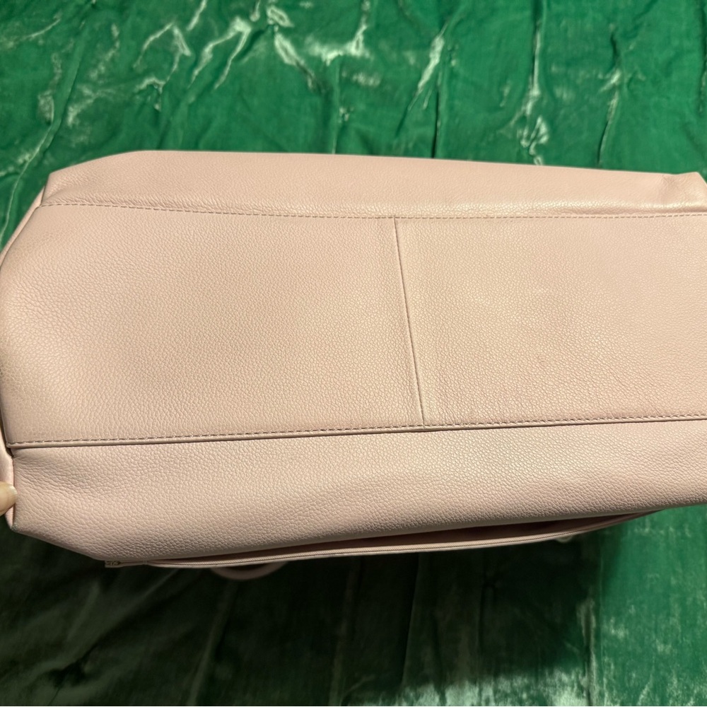 Away Everywhere Blush Pink Leather Carry on Bag - Picture 10 of 13
